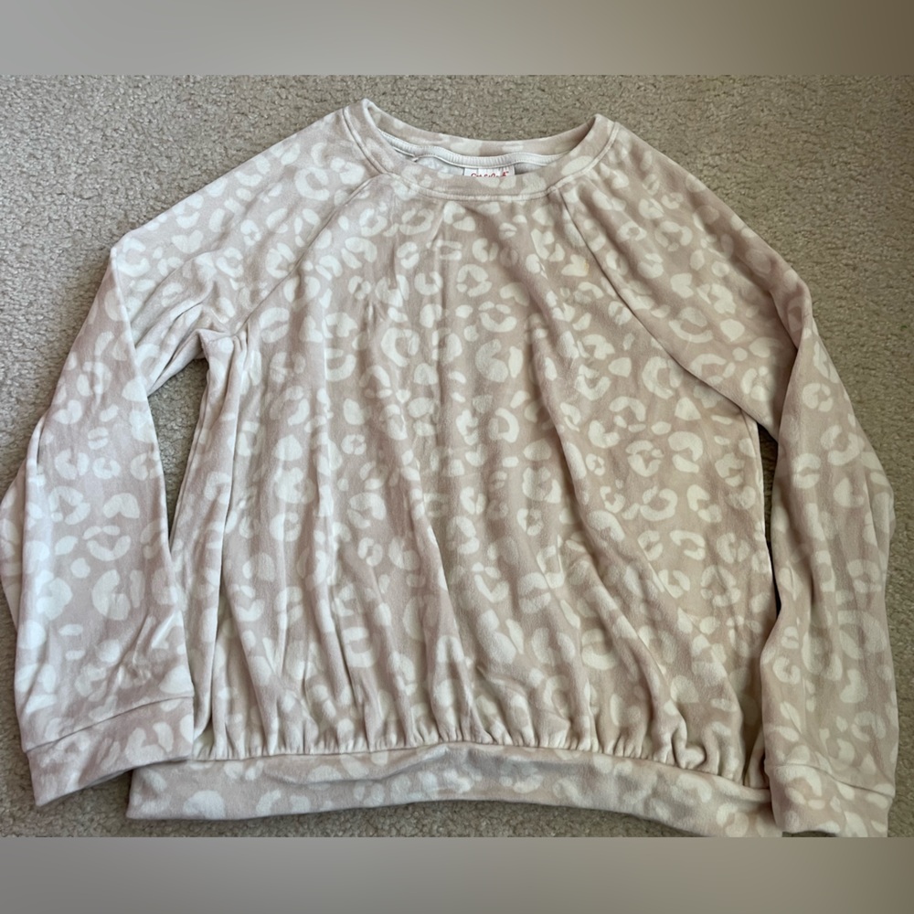 Cat & Jack Cream Leopard Patterned Super Soft Top - Picture 1 of 5